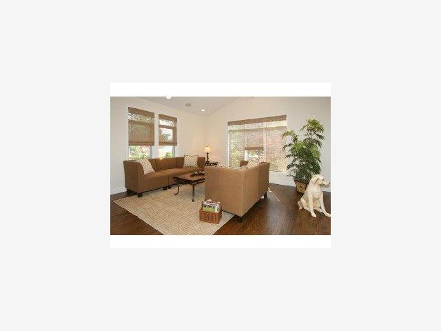 641 Arbor Road Menlo Park, CA 94025 - Photo 4 of 9 Gallery Image 4
