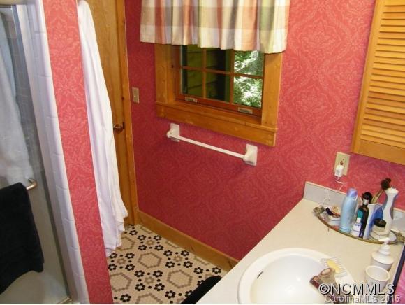 158 Cardinal Road, Unit 295 Lake Lure, NC 28746 - Photo 11 of 22 Gallery Image 11