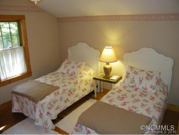 158 Cardinal Road, Unit 295 Lake Lure, NC 28746 - Photo 13 of 22 Gallery Image 13