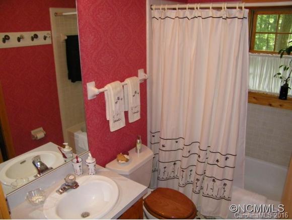 158 Cardinal Road, Unit 295 Lake Lure, NC 28746 - Photo 14 of 22 Gallery Image 14