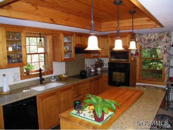 158 Cardinal Road, Unit 295 Lake Lure, NC 28746 - Photo 5 of 22 Gallery Image 5