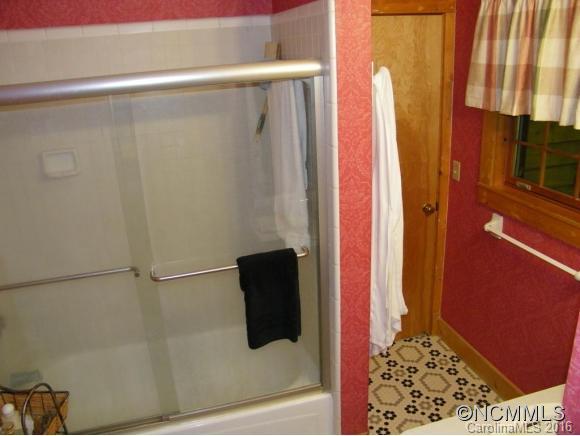 158 Cardinal Road, Unit 295 Lake Lure, NC 28746 - Photo 10 of 22 Gallery Image 10