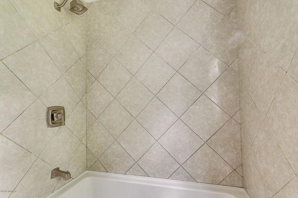 809 Tomahawk Lane Niles, MI 49120 - Photo 11 of 25 20180624035917167221000000-o