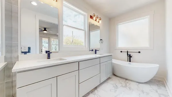 $2,595 | 384 Rio Vista Drive, Madison, TN 37115