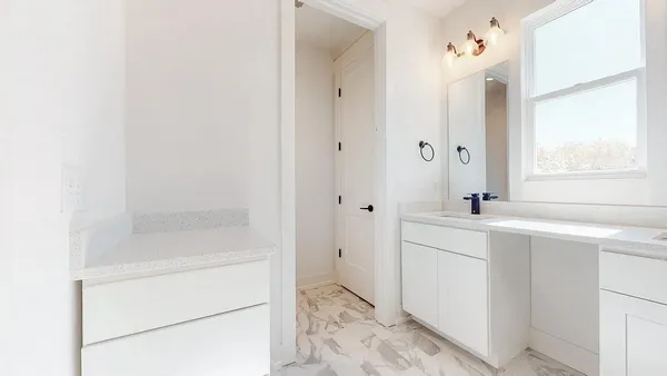 $2,595 | 384 Rio Vista Drive, Madison, TN 37115