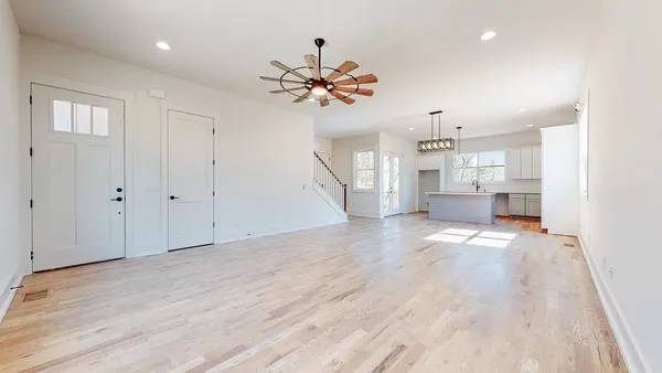 $2,595 | 384 Rio Vista Drive, Madison, TN 37115