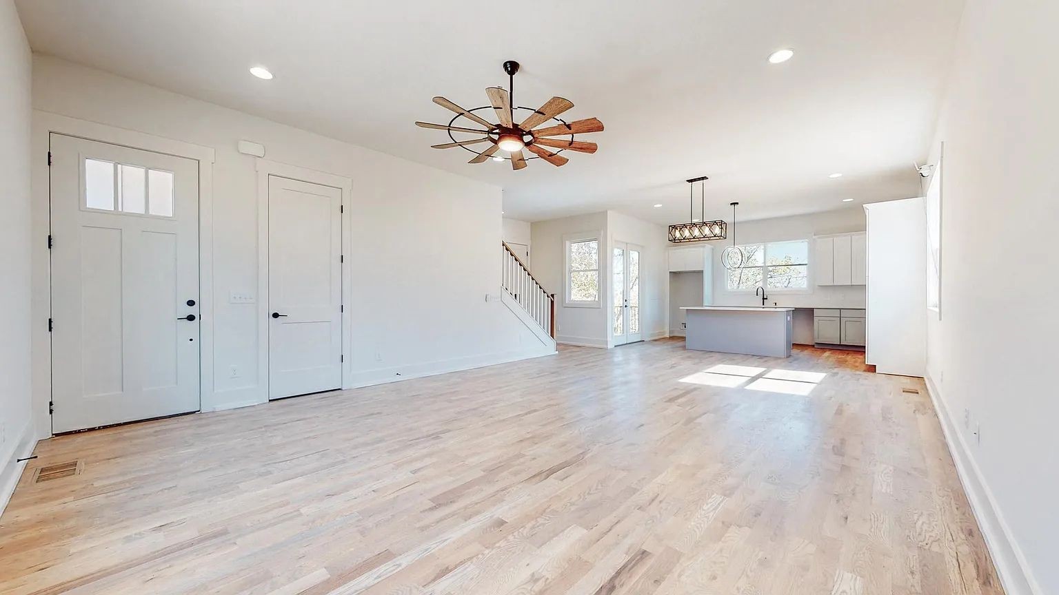 384 Rio Vista Drive Madison, TN 37115 - Photo 3 of 33