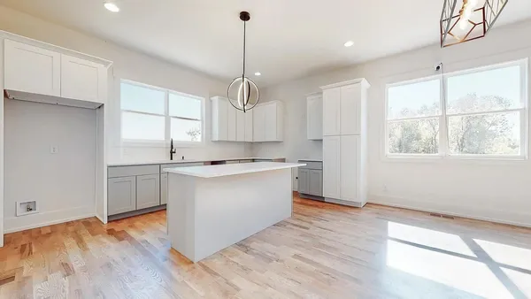 $2,595 | 384 Rio Vista Drive, Madison, TN 37115