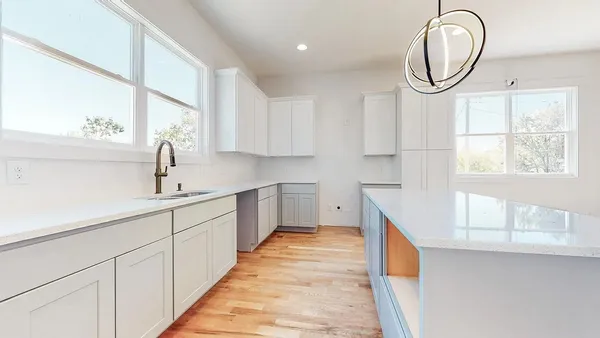 $2,595 | 384 Rio Vista Drive, Madison, TN 37115