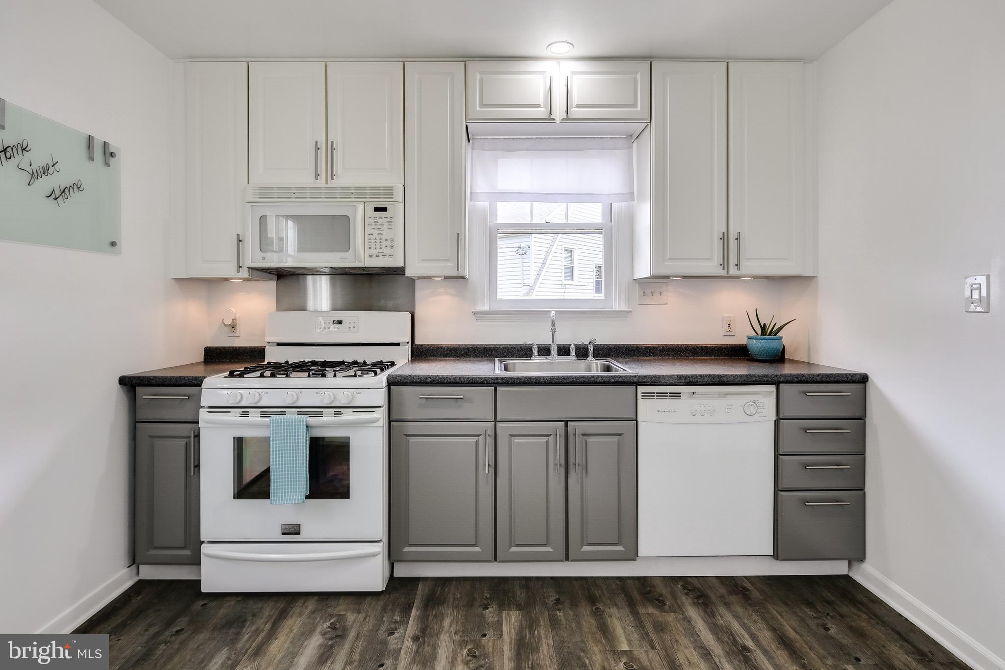 1250 Elm Road Halethorpe, MD 21227 - Photo 8 of 27 Kitchen