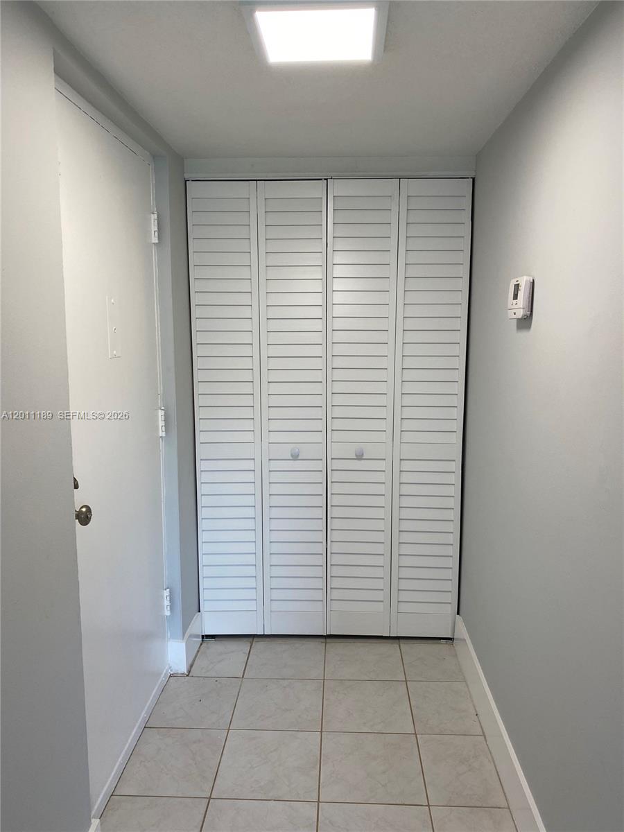 455 South Pine Island Road, Unit 110C Plantation, FL 33324 - Photo 2 of 30 an empty room with cabinet
