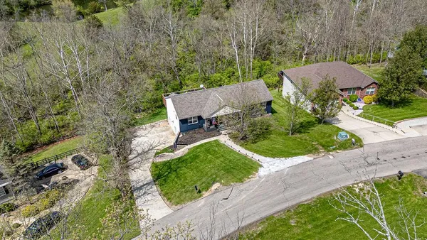 $359,900 | 1648 Brookridge Cir Drive, Lawrenceburg, IN 47025