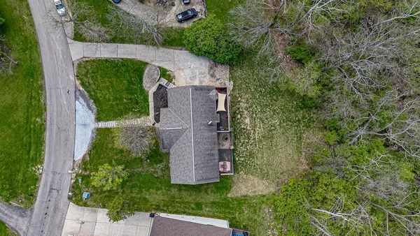 $359,900 | 1648 Brookridge Cir Drive, Lawrenceburg, IN 47025