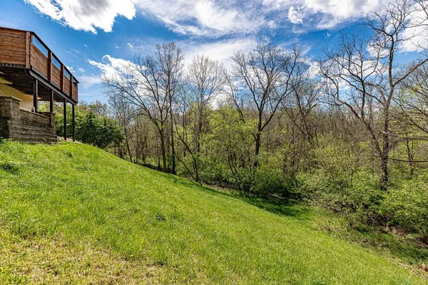 $359,900 | 1648 Brookridge Cir Drive, Lawrenceburg, IN 47025