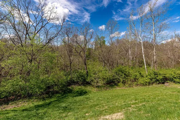$359,900 | 1648 Brookridge Cir Drive, Lawrenceburg, IN 47025