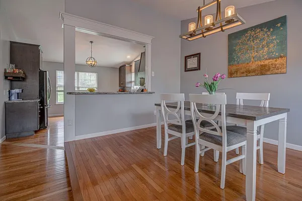 $359,900 | 1648 Brookridge Cir Drive, Lawrenceburg, IN 47025