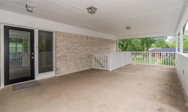 $1,595 | 508 West Baylor Street, Unit B, Ennis, TX 75119