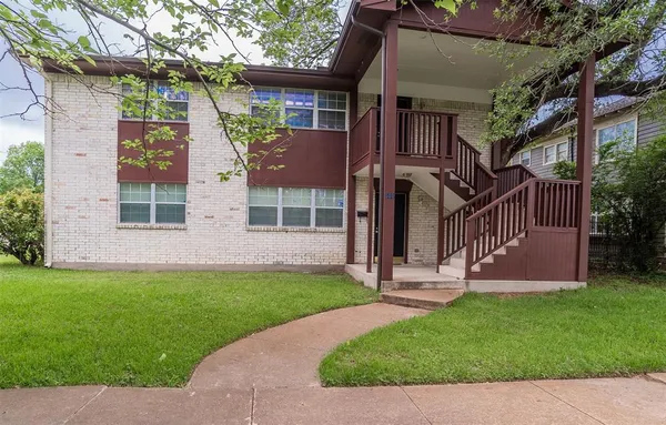 $1,595 | 508 West Baylor Street, Unit B, Ennis, TX 75119