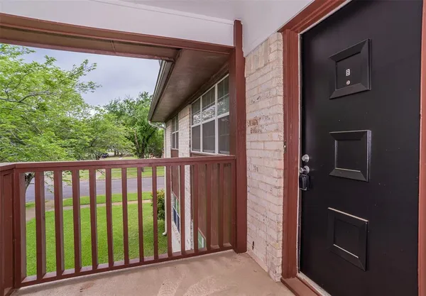 $1,595 | 508 West Baylor Street, Unit B, Ennis, TX 75119