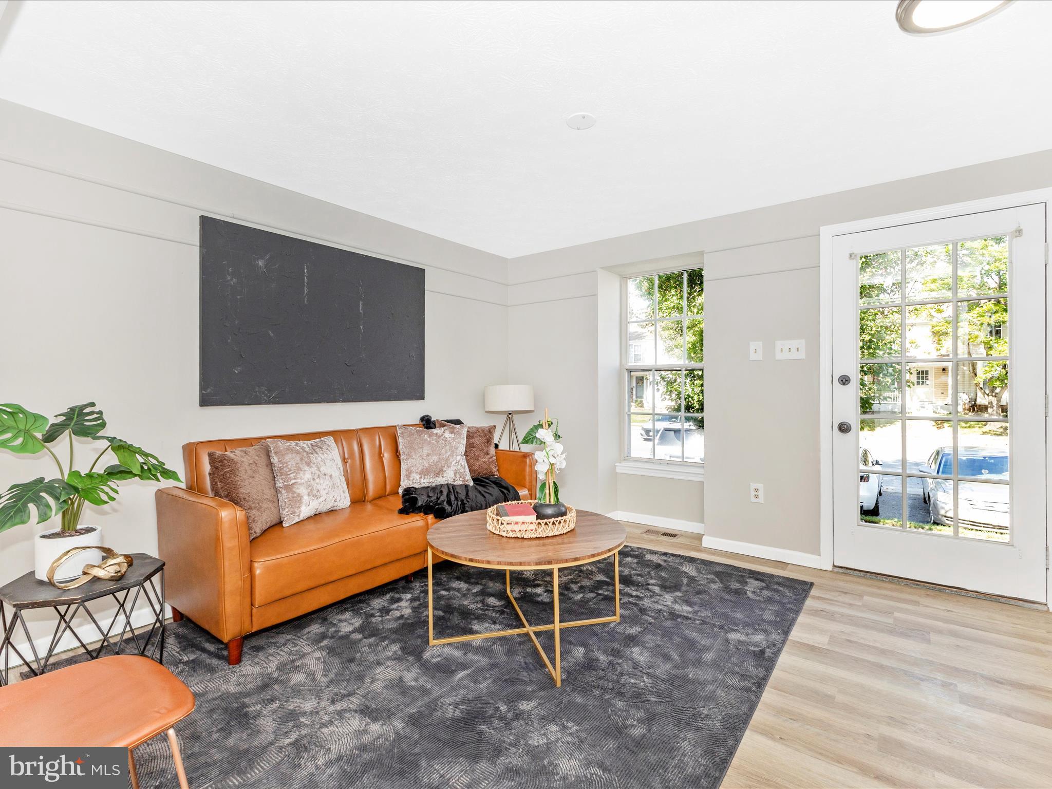 2213 Riding Crop Way Baltimore, MD 21244 - Photo 6 of 56 Living Room