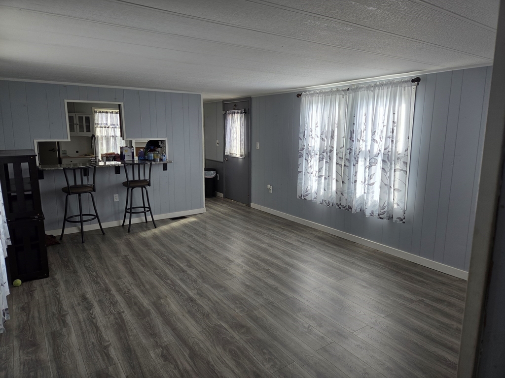 25 Groton School Road, Unit 6 Ayer, MA 01432 - Photo 3 of 10