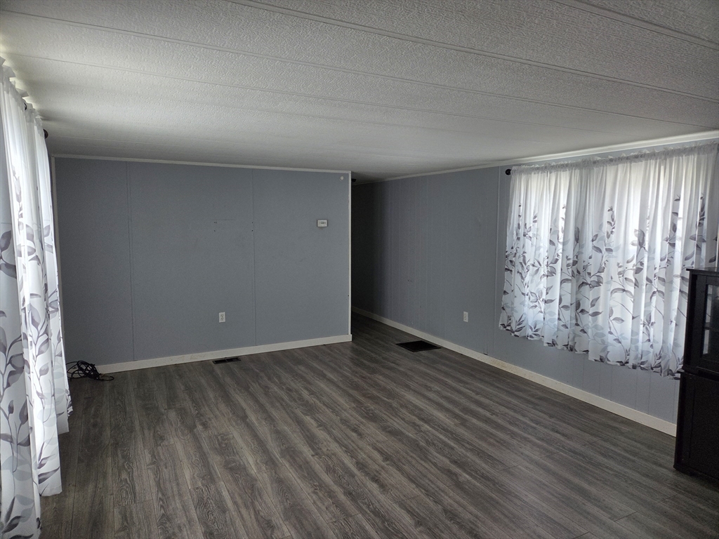 25 Groton School Road, Unit 6 Ayer, MA 01432 - Photo 6 of 12