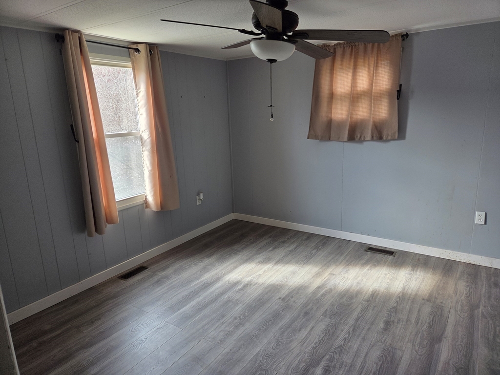 25 Groton School Road, Unit 6 Ayer, MA 01432 - Photo 7 of 10