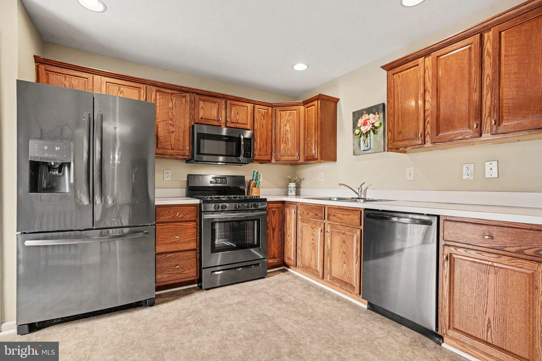2252 Ionoff Road Harrisburg, PA 17110 - Photo 10 of 28