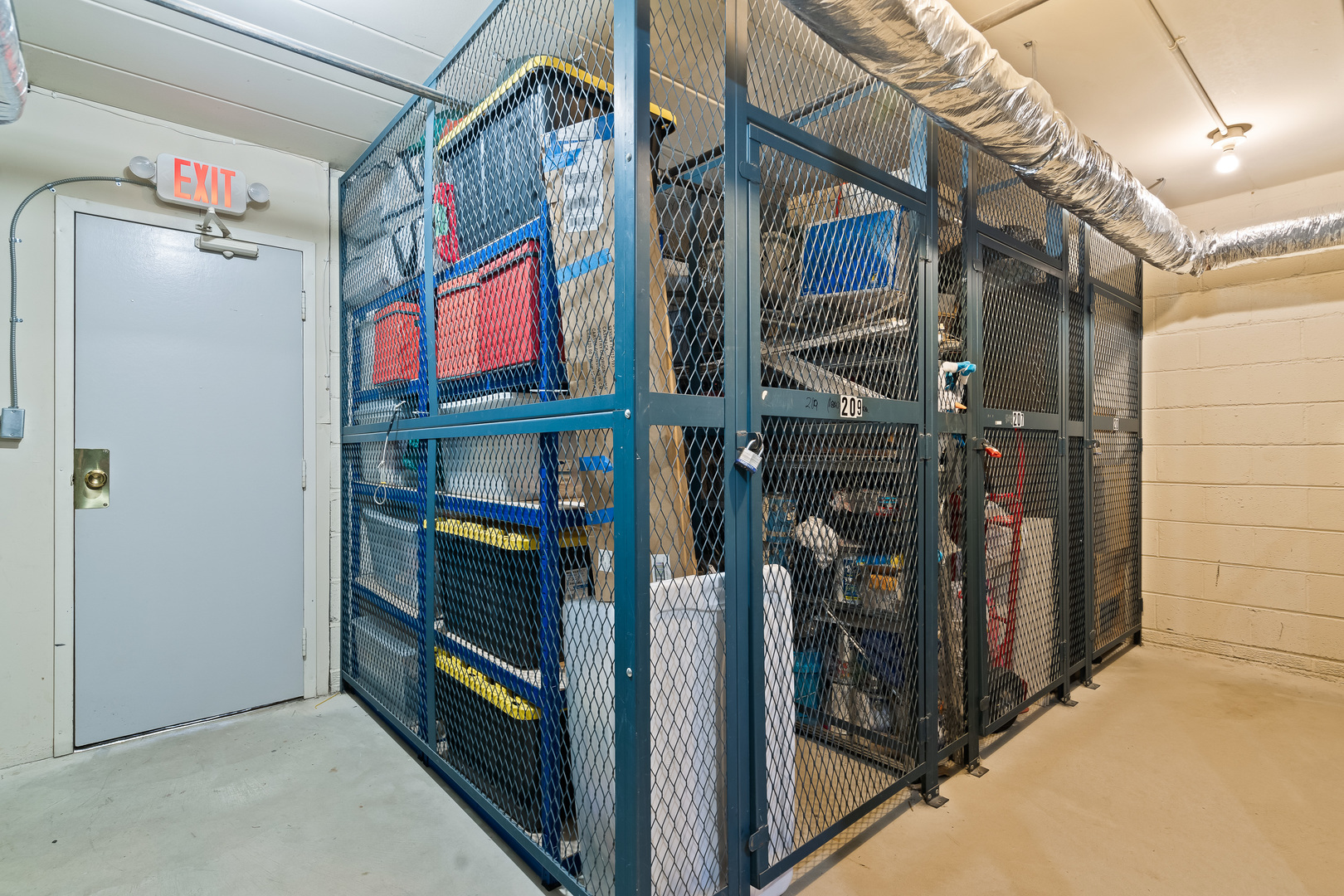 1207 South Old Wilke Road, Unit 209 Rolling Meadows, IL 60005 - Photo 18 of 22 a view of walk in closet