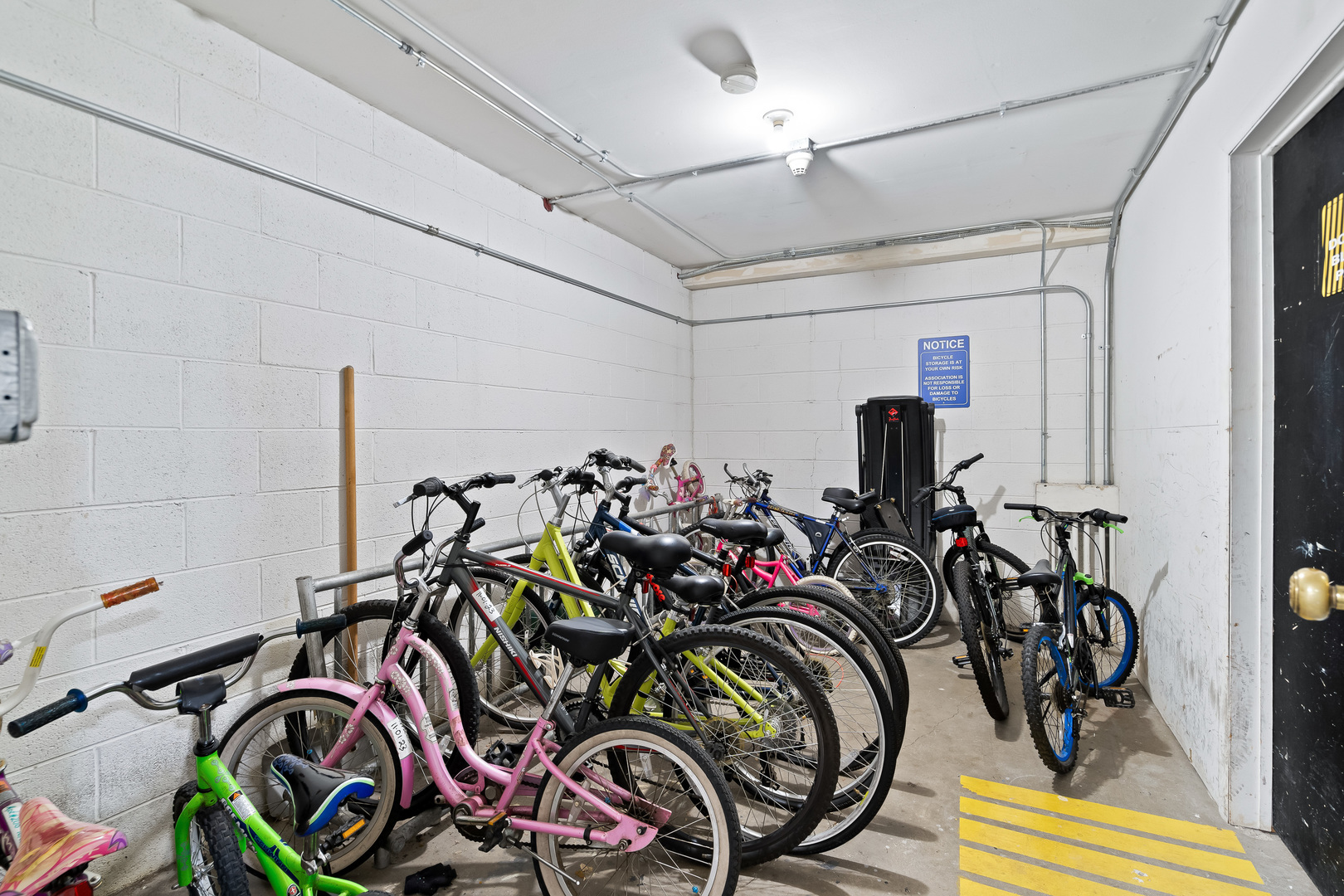 1207 South Old Wilke Road, Unit 209 Rolling Meadows, IL 60005 - Photo 20 of 22 a view of a room with gym equipment