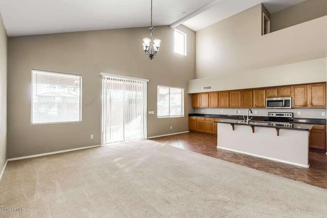 15917 West Calavar Road Surprise, AZ 85379 - Photo 4 of 40 10 - Calavar