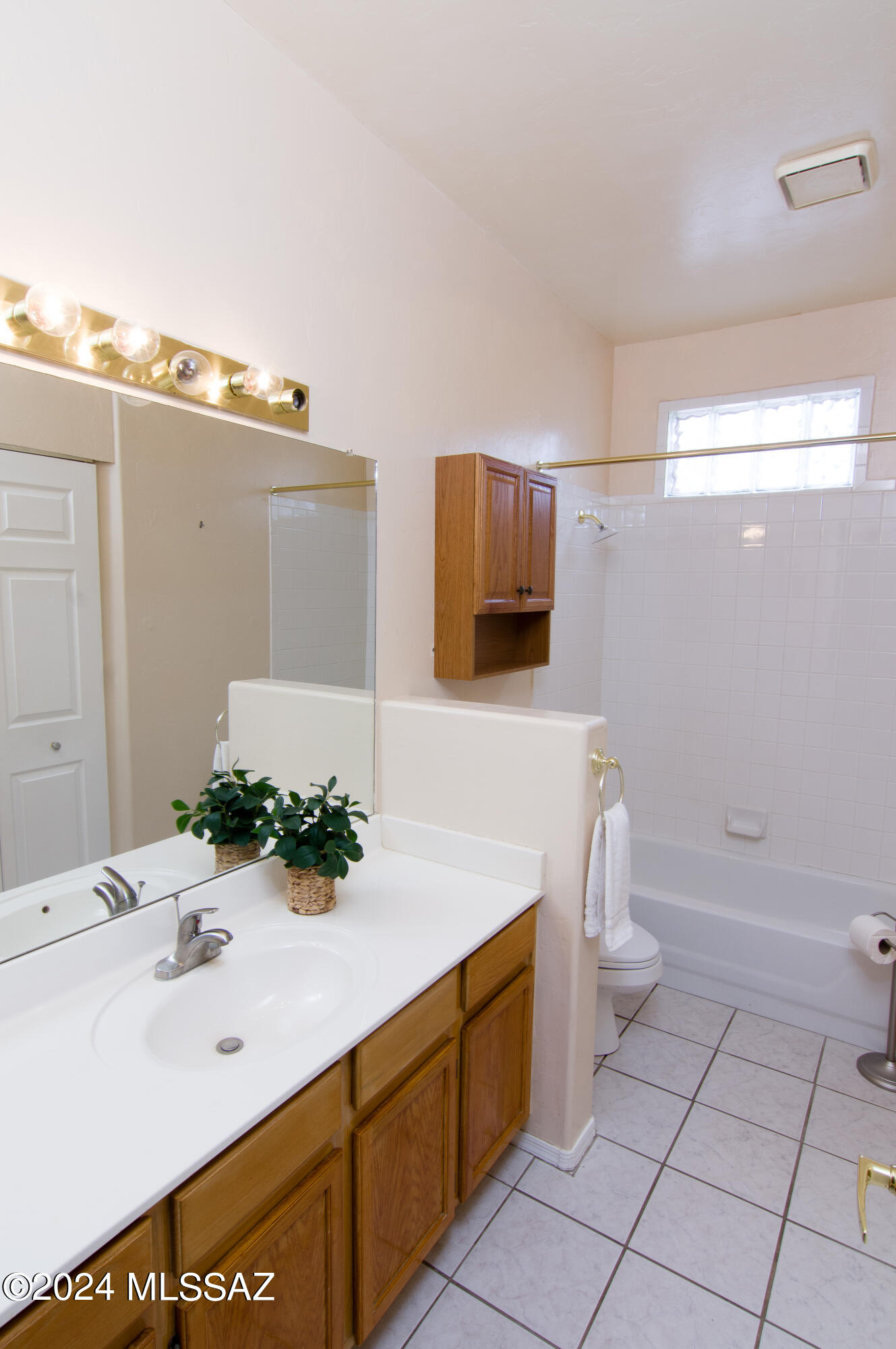 1732 North Rio Mayo Green Valley, AZ 85614 - Photo 10 of 15 Gallery Image 10