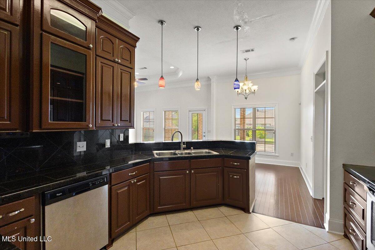 341 Austin Circle Brandon, MS 39047 - Photo 10 of 29 11-3HTP8806