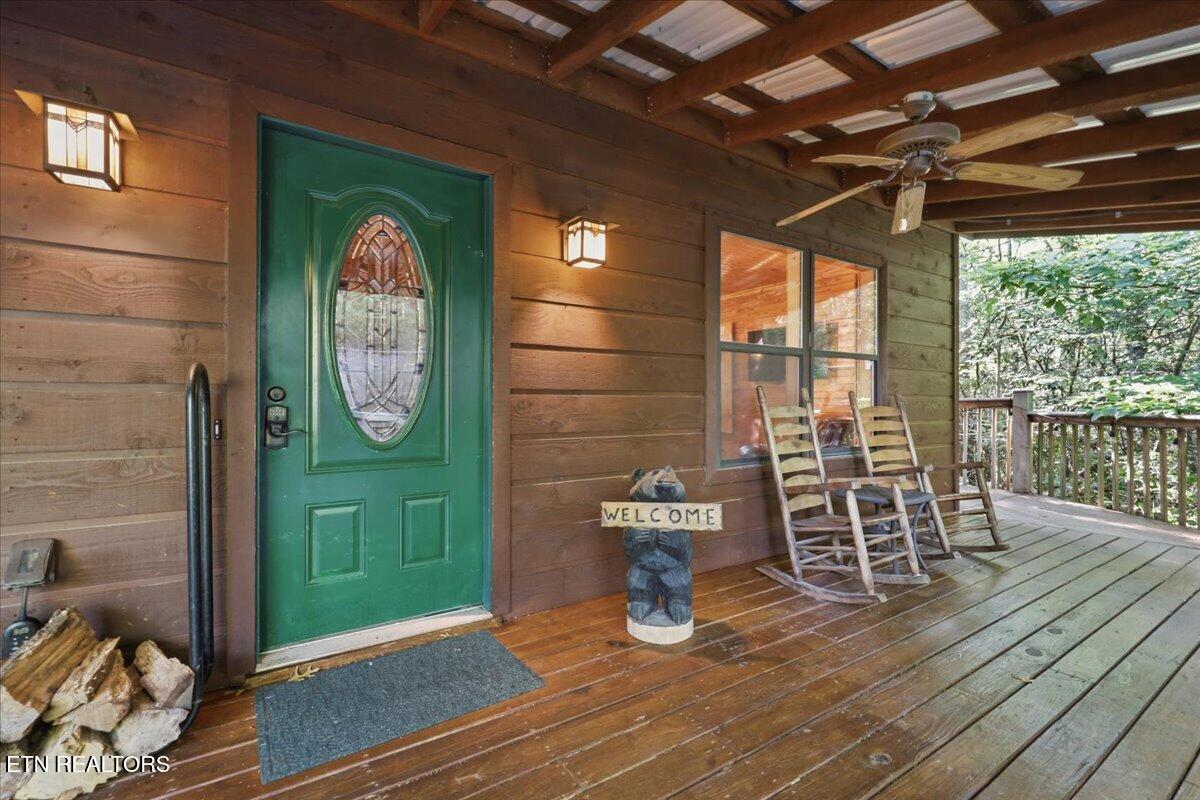 739 Stonegate Way Townsend, TN 37882 - Photo 5 of 49 05-004_1I2A2601