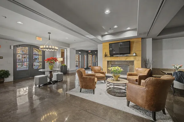 $1,600 | 1803 Broadway, Unit 612, Nashville, TN 37203