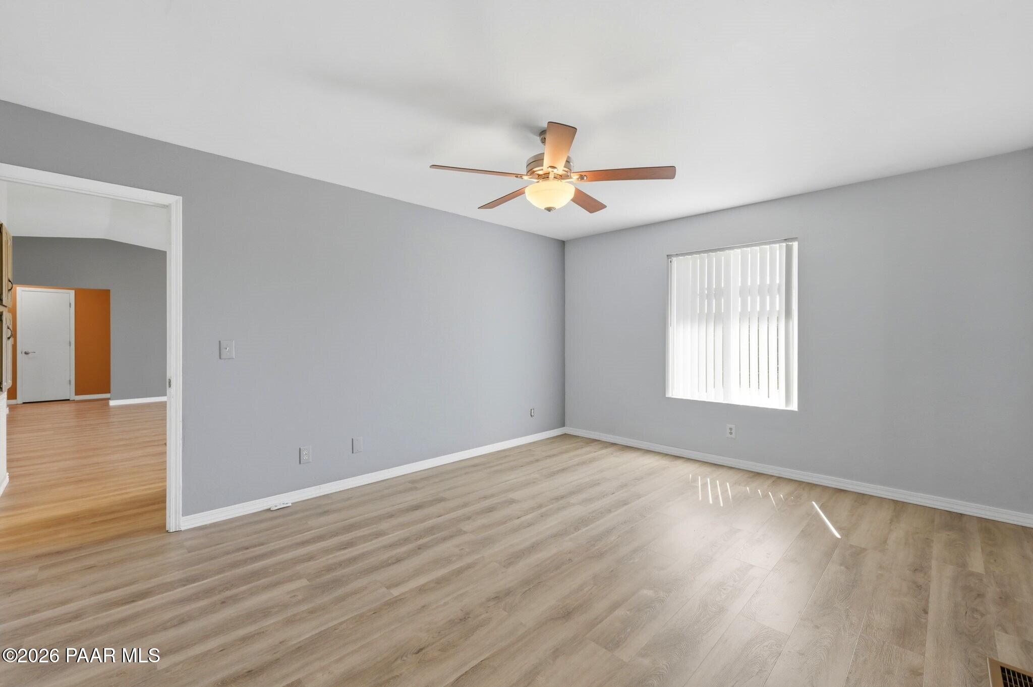 6040 North Rim Drive Prescott Valley, AZ 86314 - Photo 13 of 30 013_Primary Bedroom