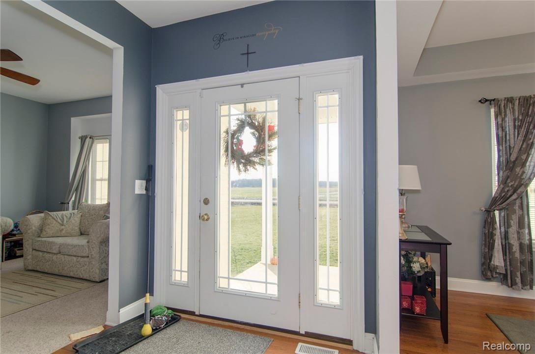 61 Palms Road Columbus, MI 48063 - Photo 3 of 45 3.jpg