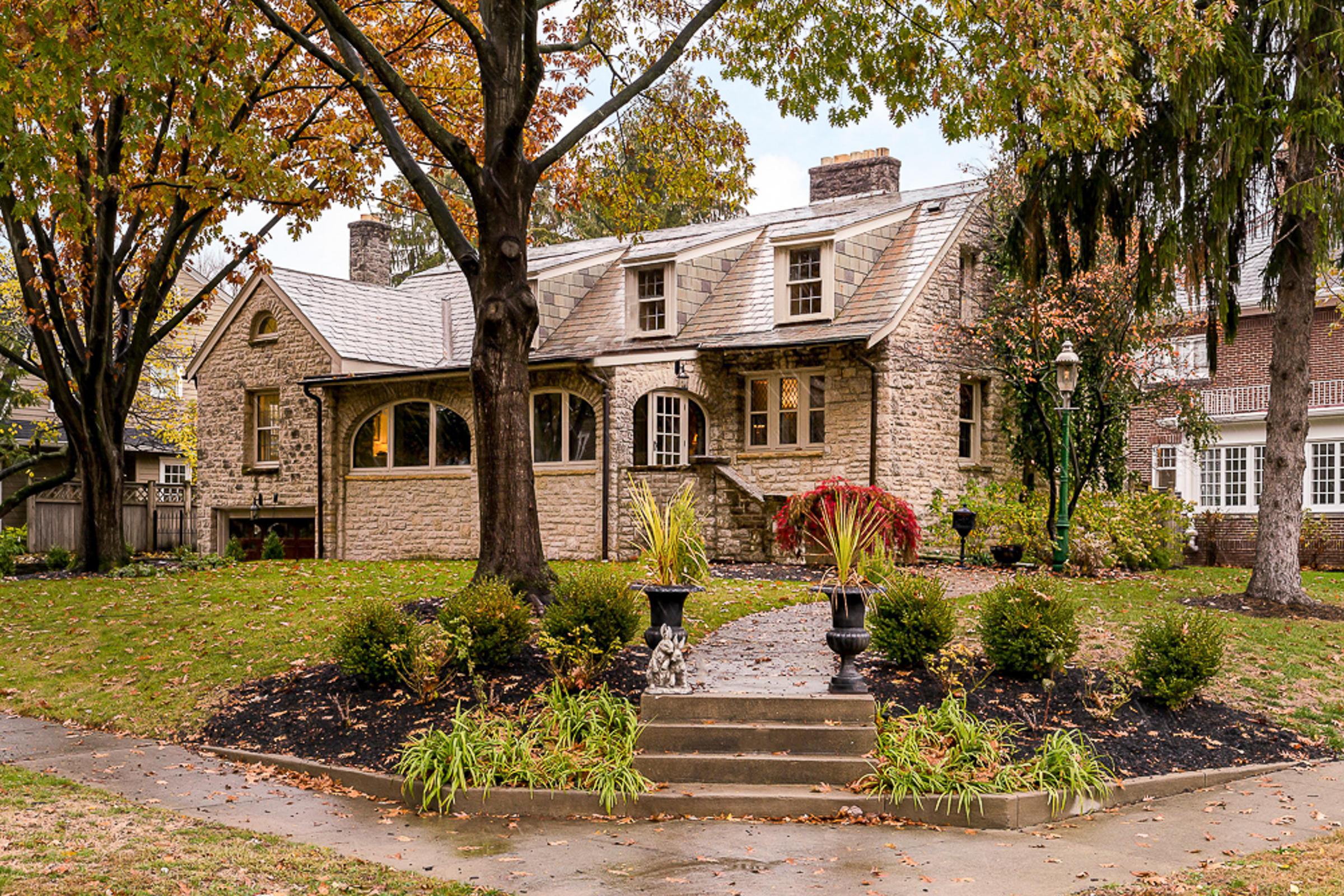 1902 Tremont Road Upper Arlington, OH 43212 - Photo 1 of 53