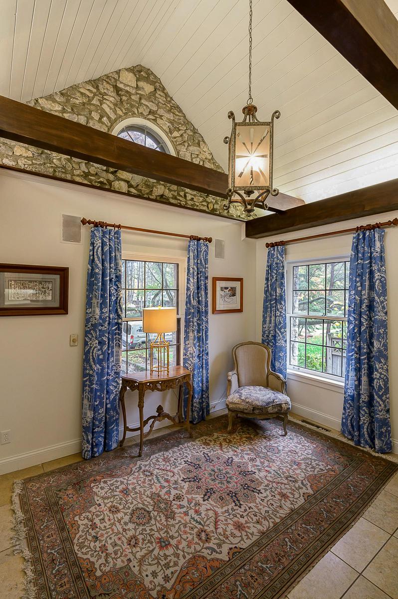 1902 Tremont Road Upper Arlington, OH 43212 - Photo 17 of 53
