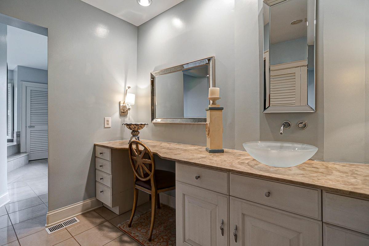 1902 Tremont Road Upper Arlington, OH 43212 - Photo 24 of 53