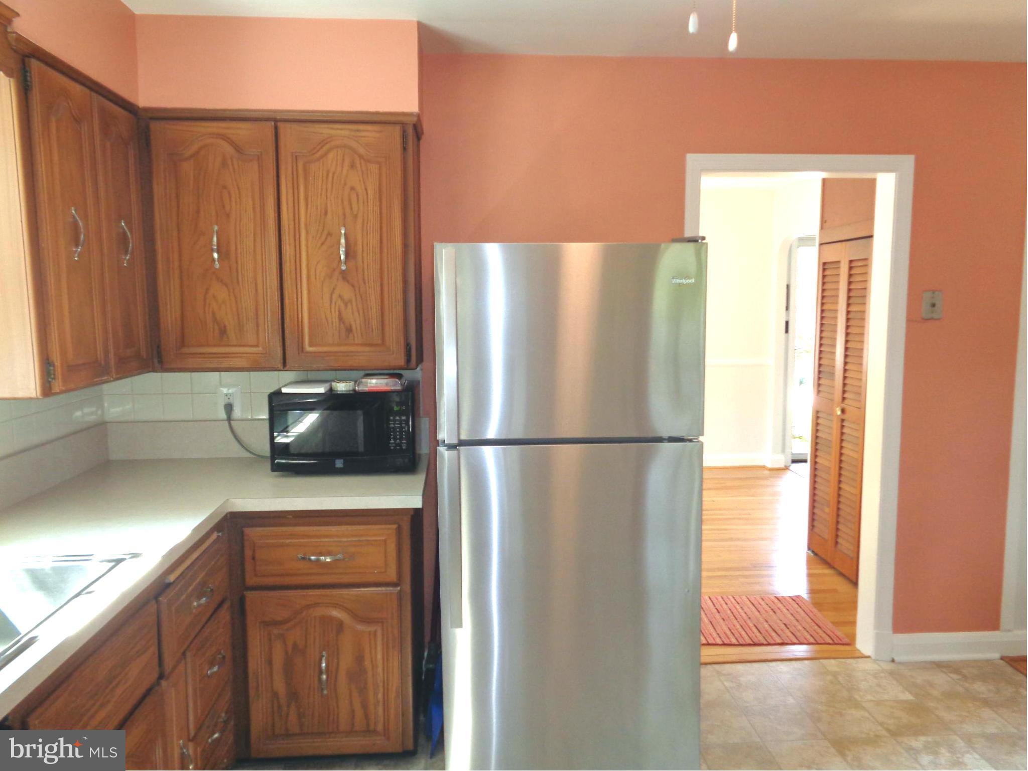 121 Cinder Road Lutherville-Timonium, MD 21093 - Photo 7 of 23 Kitchen