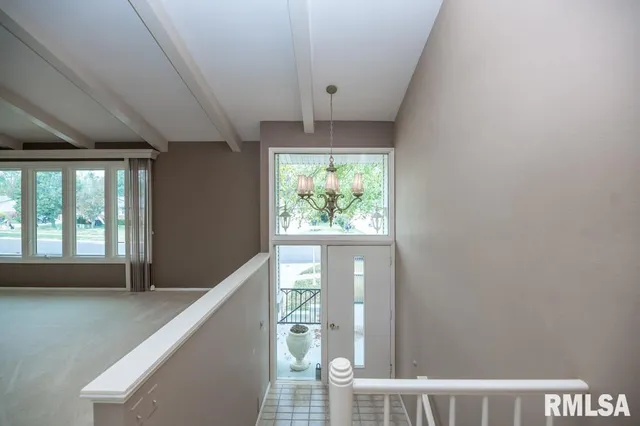 $265,000 | 1006 Knollcrest Drive, Washington, IL 61571