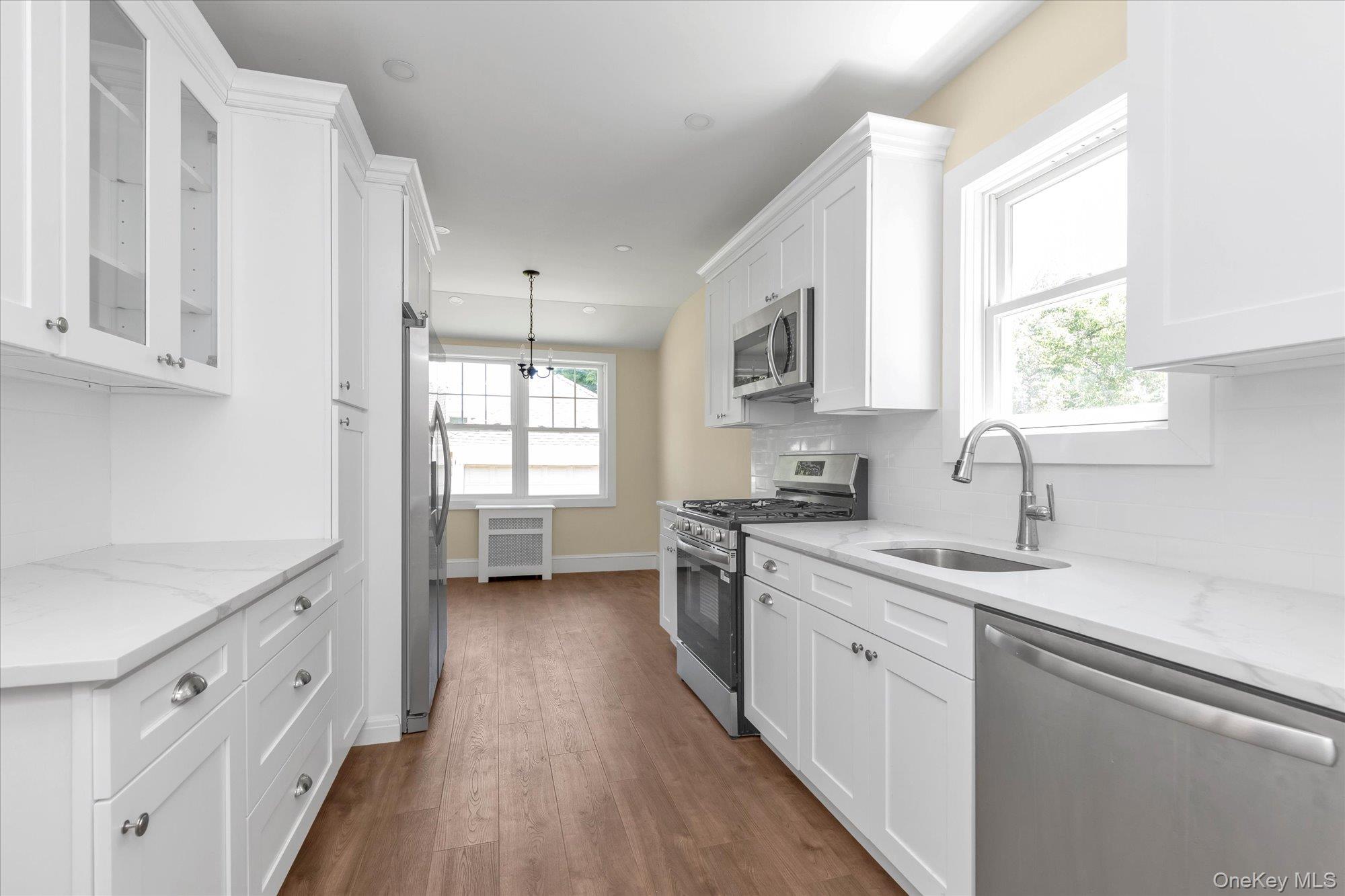 15 Hampton Road Lynbrook, NY 11563 - Photo 9 of 22 Kitchen 2
