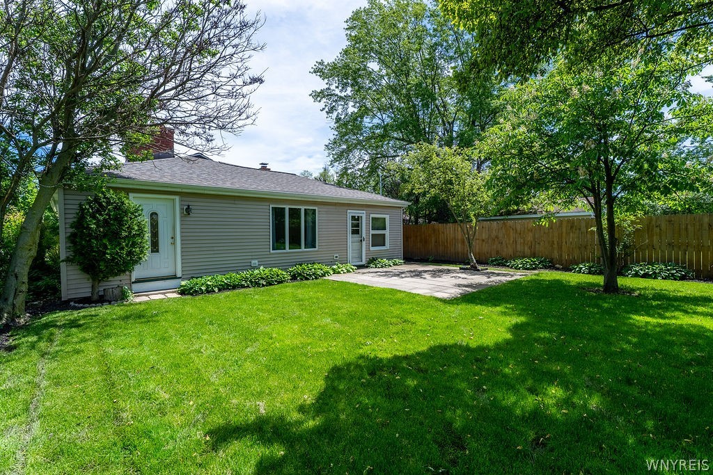 21 Costin Road Amherst, NY 14226 - Photo 33 of 37