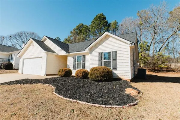 $259,900 | 8724 Post Oak Drive, Winston, GA 30187