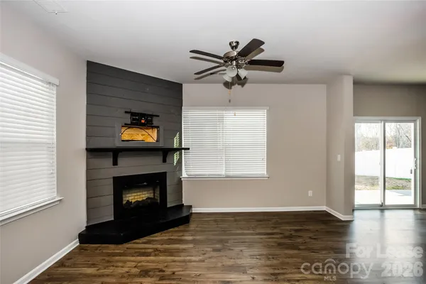 $2,060 | 155 King William Drive, Mooresville, NC 28115