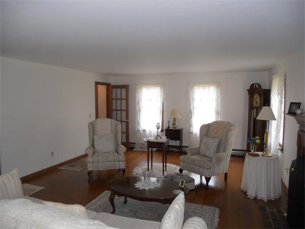 136 Mendon Road Northbridge, MA 01534 - Photo 9 of 23 Gallery Image 9