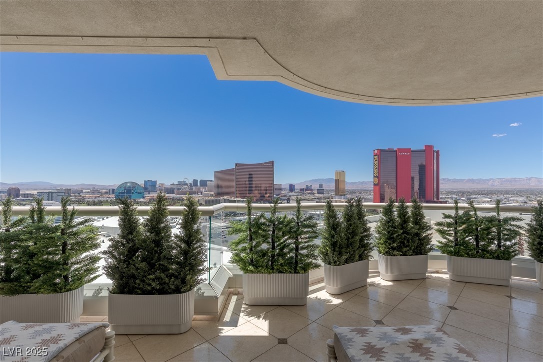 2877 Paradise Road, Unit 2502 Las Vegas, NV 89109 - Photo 15 of 99 Day