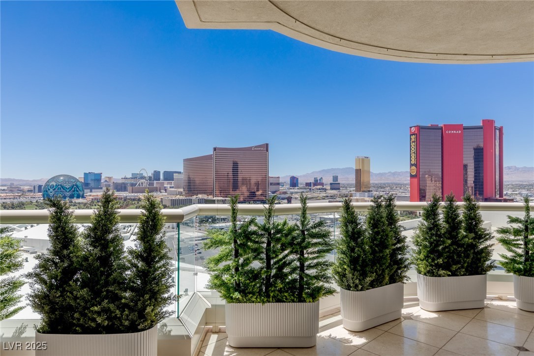 2877 Paradise Road, Unit 2502 Las Vegas, NV 89109 - Photo 16 of 99 Day