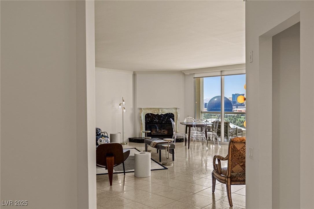 2877 Paradise Road, Unit 2502 Las Vegas, NV 89109 - Photo 2 of 99 Day